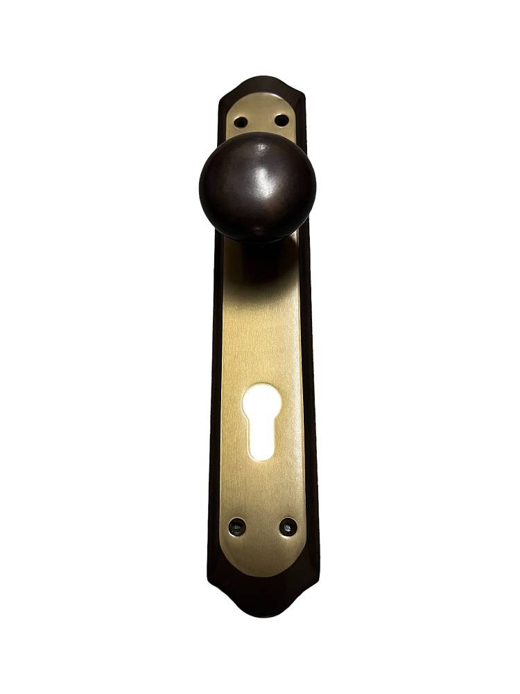 DOOR KNOB ON PLATE art.: 895/KG SATIN LEATHER (BRASS MAT)